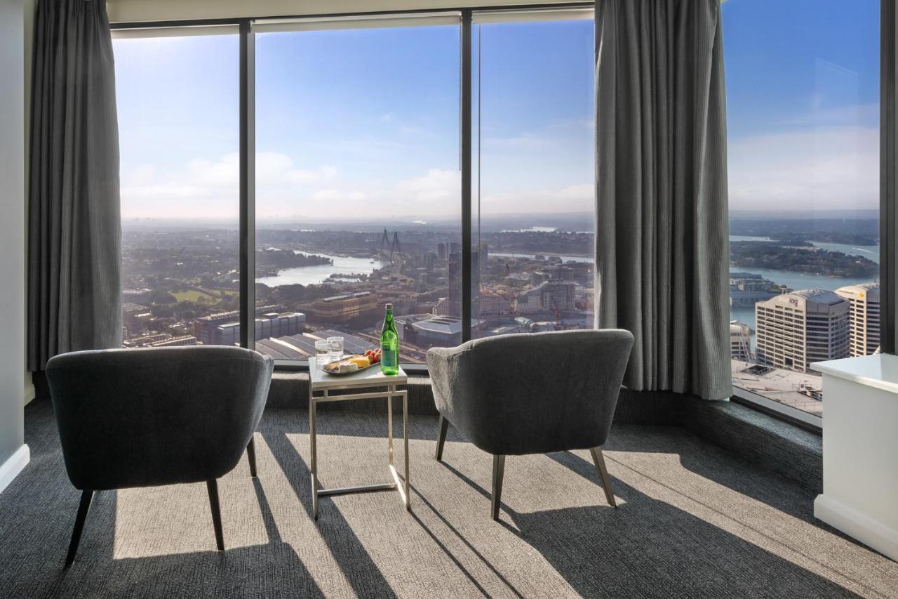 Meriton Suites World Tower, Sydney Esterno foto View from a typical apartment