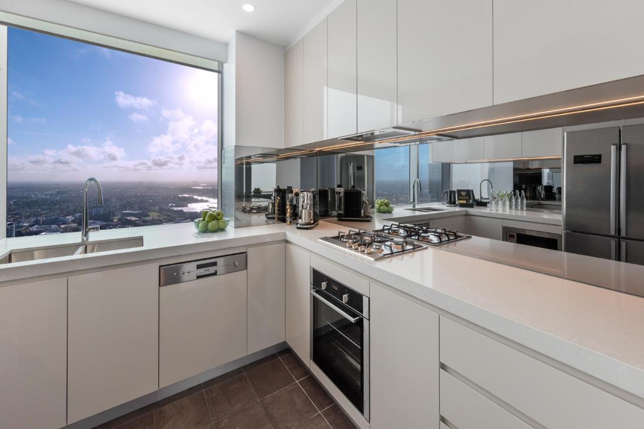 Meriton Suites World Tower, Sydney Esterno foto A kitchen in a typical apartment
