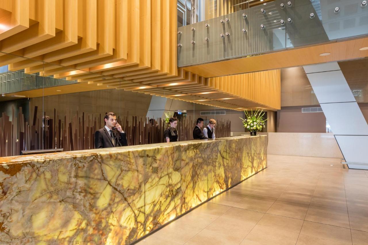 Meriton Suites World Tower, Sydney Esterno foto The lobby of the Ritz-Carlton, Perth