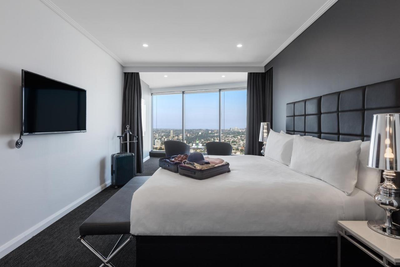 Meriton Suites World Tower, Sydney Esterno foto A bedroom at the hotel